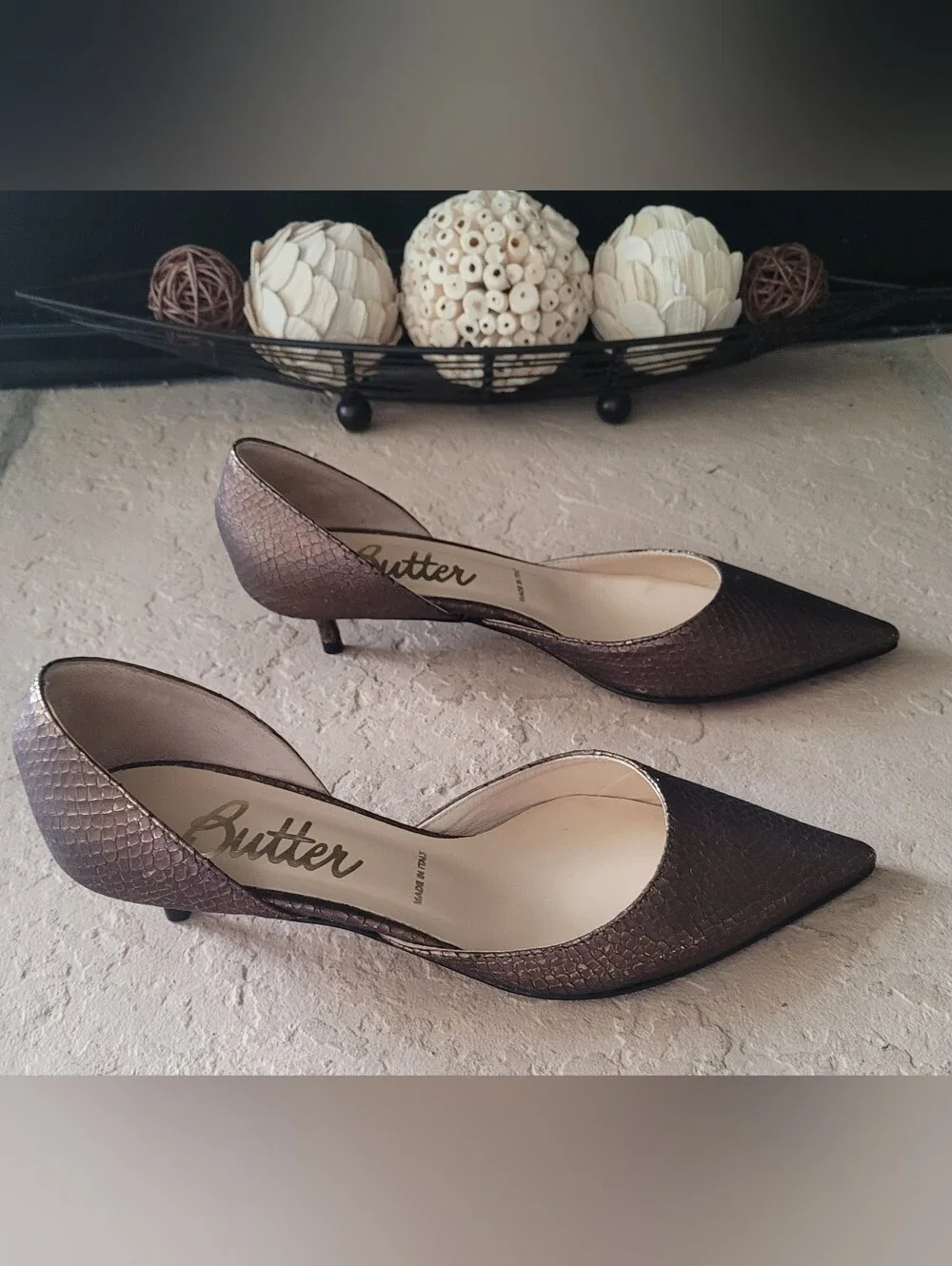 Size 7 Butter Italy Made Snakeprint Pointed Toe Kitten Heel Women Pumps